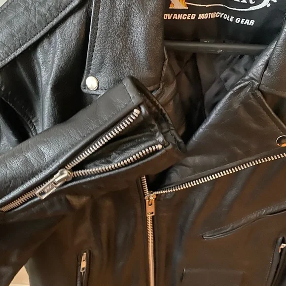 Leather Motorcycle 🏍 😎jacket size 52 - Picture 7 of 9